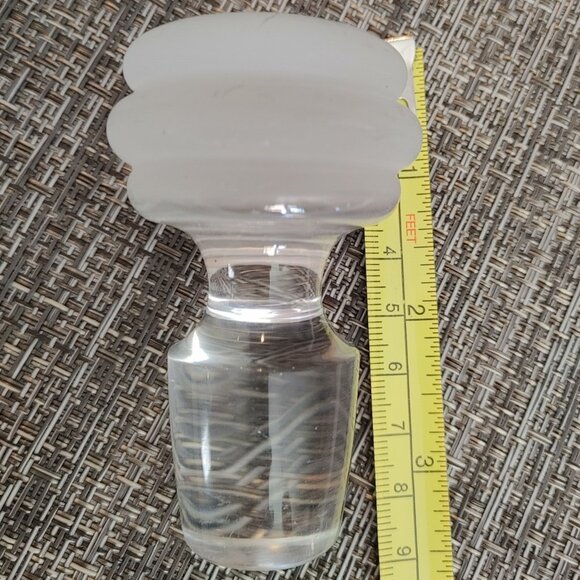 Liquor Glass Decanter with Frosted Sphere Ball Stopper - Picture 4 of 6